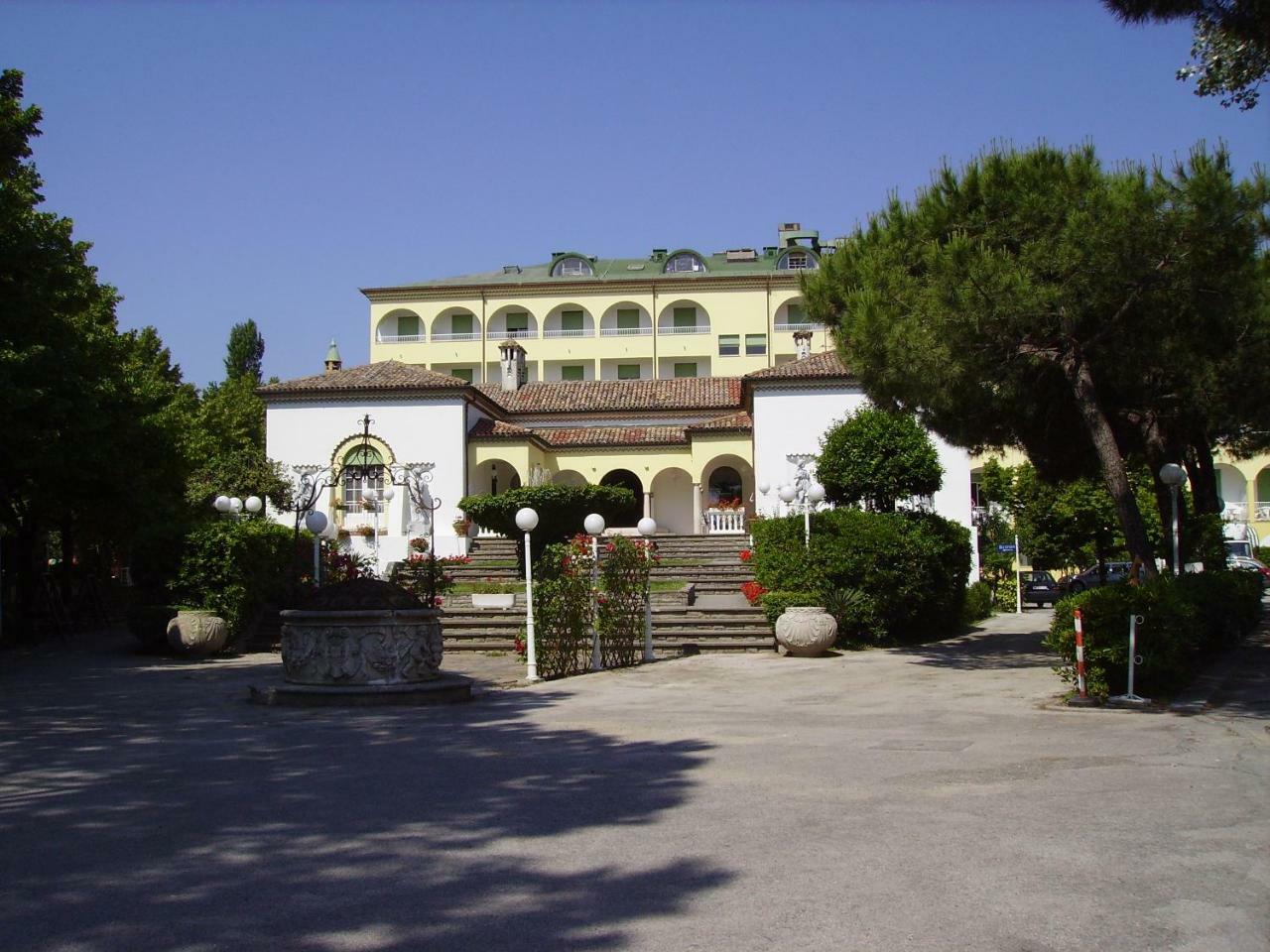 Park Hotel Ravenna Marina di Ravenna Eksteriør billede