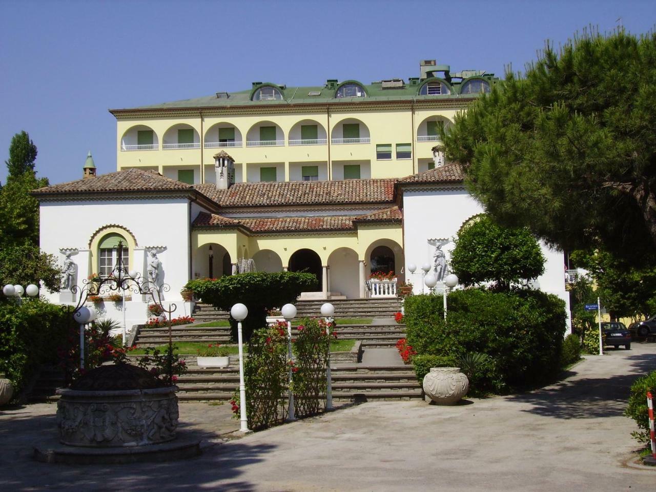 Park Hotel Ravenna Marina di Ravenna Eksteriør billede
